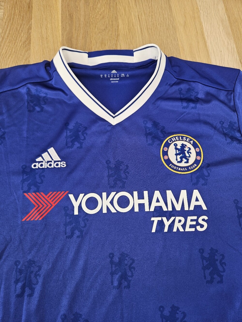 Adidas Chelsea Blue Home Jersey with White Trim and Red Sponsor - Size XL - Picture 2 of 10
